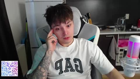 Jayce online show from February 19, 2026, 7:37 am