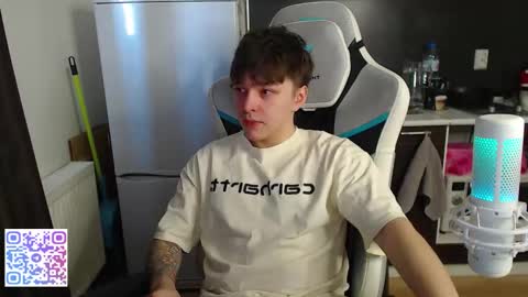 Jayce online show from February 25, 2026, 8:35 am