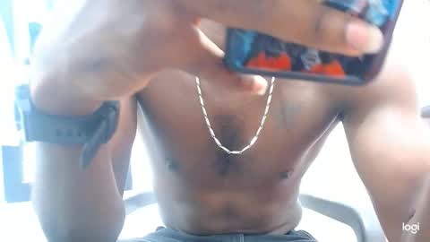 Snapshot of jaycolinss chatting on April 25, 2026, 2:14 am jaycollins online show from April 25, 2026, 2:14 am