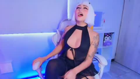 Jayen online show from July 13, 2026, 8:55 pm