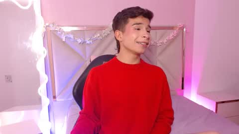 jayden_tay1 online show from November 21, 2025, 4:22 am