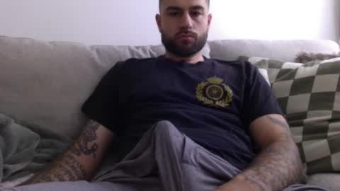 jayg333 online show from November 28, 2025, 1:25 pm