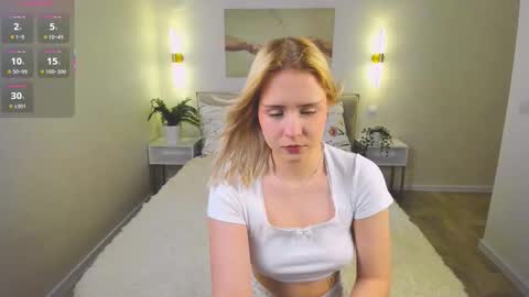 Molly online show from November 24, 2025, 2:39 pm