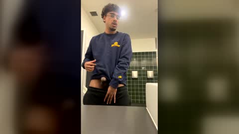 jayluvsu69 online show from February 25, 2026, 8:24 am