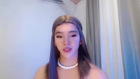 jaysee_hugecox online show from May 18, 2026, 2:01 pm