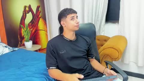 jaze_bradley online show from February 21, 2025, 11:22 am