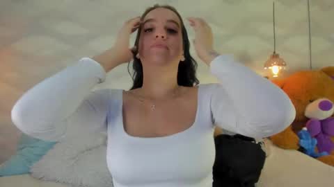 JAZLIN ANGELS online show from January 19, 2026, 7:01 am