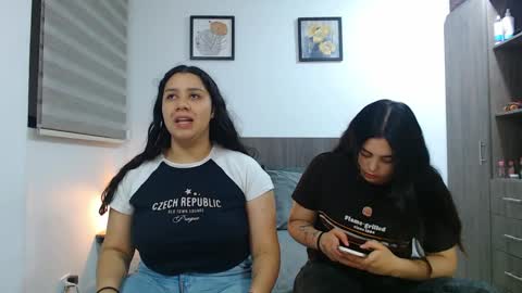 Jazmin and Scarlett online show from April 11, 2026, 2:27 am