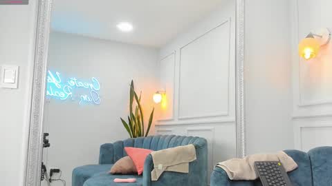 Jasmine  online show from February 8, 2025, 7:26 am