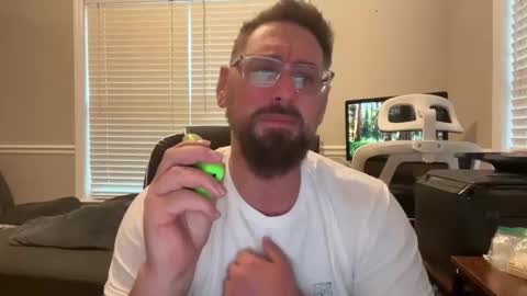 Snapshot of jazmine_jr_cruz chatting on May 7, 2026, 1:27 pm jazmine_jr_cruz online show from May 7, 2026, 1:27 pm