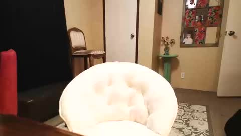 J Nicole online show from October 19, 2025, 12:22 am