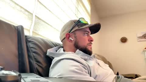 jbills910910 online show from March 18, 2026, 1:47 pm