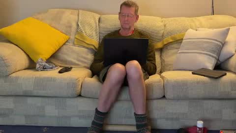 Jon online show from December 18, 2024, 4:17 pm