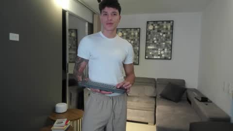 Snapshot of jdmontoya_ chatting on October 25, 2025, 5:48 am jdmontoya_ online show from October 25, 2025, 5:48 am