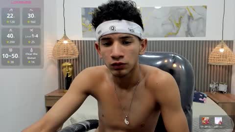 jdwhite18 online show from March 26, 2026, 6:19 am