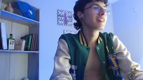 jeam_hot online show from December 17, 2024, 12:34 am