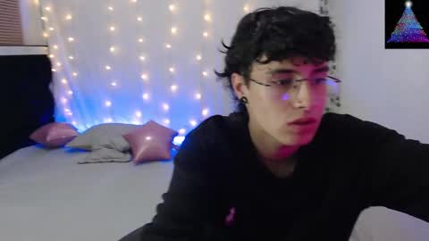 jeam_hot online show from December 27, 2024, 10:05 pm