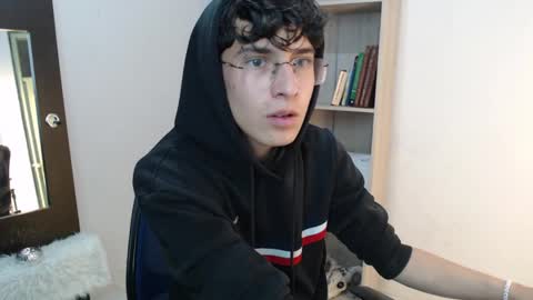 jeam_hot online show from January 2, 2025, 10:33 pm