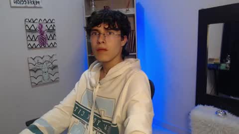 jeam_hot online show from January 27, 2025, 9:44 pm