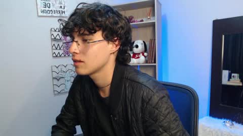 jeam_hot online show from January 30, 2025, 9:14 pm