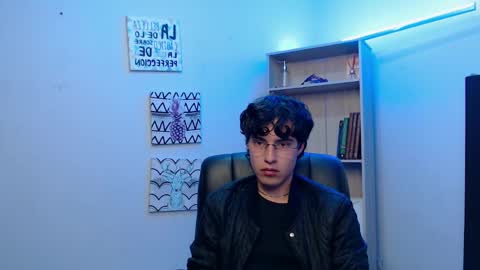 jeam_hot online show from February 6, 2025, 9:49 pm