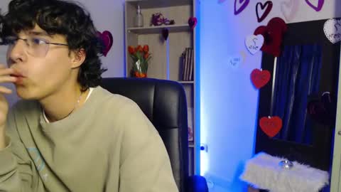 jeam_hot online show from February 22, 2025, 9:48 pm