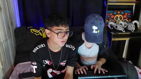 jeam_hot online show from February 28, 2025, 9:33 pm