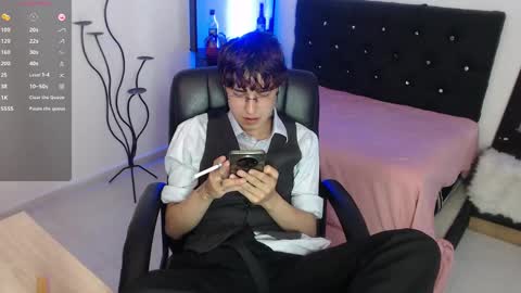 jeam_hot online show from September 15, 2025, 9:26 pm