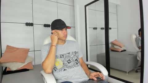 Snapshot of jean_bllack chatting on October 28, 2025, 11:14 am Jean Bllack online show from October 28, 2025, 11:14 am