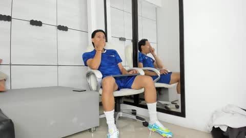 Snapshot of jean_bllack chatting on October 29, 2025, 11:23 am Jean Bllack online show from October 29, 2025, 11:23 am