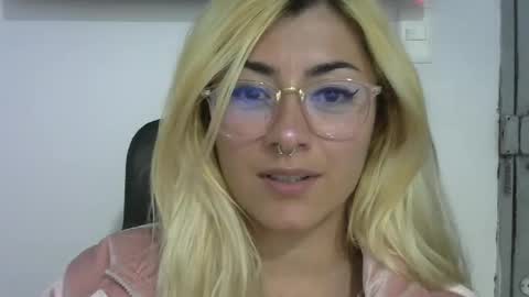 Jean online show from September 20, 2025, 10:33 pm