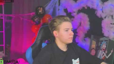 Snapshot of jean_wilsons chatting on November 2, 2025, 11:12 am jean_wilsons online show from November 2, 2025, 11:12 am