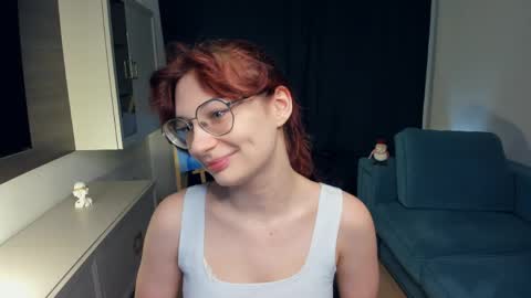 Snapshot of jeanaenny chatting on May 17, 2026, 7:10 pm Jeana online show from May 17, 2026, 7:10 pm