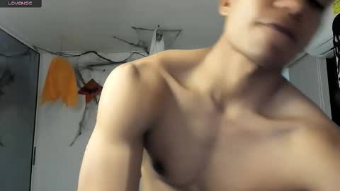 jeanfran_ferrer online show from October 19, 2025, 6:52 pm