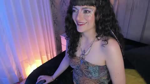 Jean online show from September 25, 2025, 8:01 pm