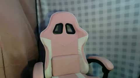 Snapshot of jeanny_babe chatting on May 25, 2026, 2:23 pm jeanny_babe online show from May 25, 2026, 2:23 pm