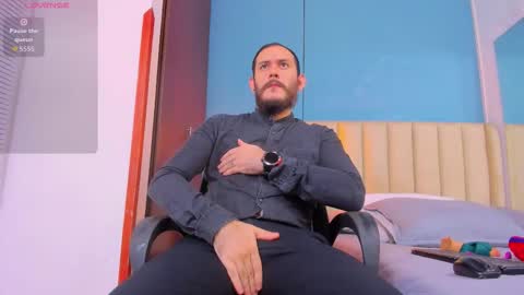 Jeanpiere online show from December 21, 2025, 3:35 am