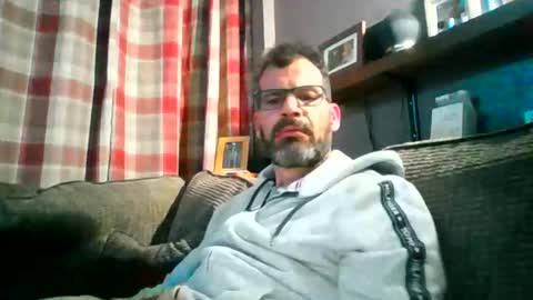Snapshot of jediknight2 chatting on May 23, 2026, 9:41 pm Matt online show from May 23, 2026, 9:41 pm