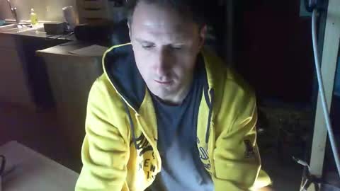 Snapshot of jef74700 chatting on December 8, 2024, 4:04 am Jrme online show from December 8, 2024, 4:04 am