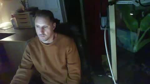 Snapshot of jef74700 chatting on January 3, 2025, 4:27 pm Jrme online show from January 3, 2025, 4:27 pm