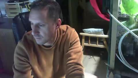 Snapshot of jef74700 chatting on January 7, 2025, 6:48 am Jrme online show from January 7, 2025, 6:48 am