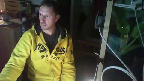 Snapshot of jef74700 chatting on January 16, 2025, 3:45 am Jrme online show from January 16, 2025, 3:45 am