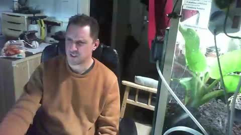 Snapshot of jef74700 chatting on January 16, 2025, 7:07 am Jrme online show from January 16, 2025, 7:07 am