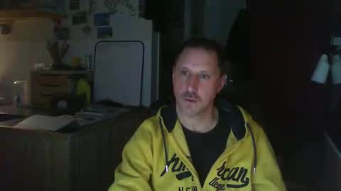 Snapshot of jef74700 chatting on February 21, 2025, 4:51 am Jrme online show from February 21, 2025, 4:51 am