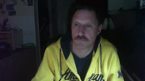 Snapshot of jef74700 chatting on March 12, 2025, 5:24 am Jrme online show from March 12, 2025, 5:24 am