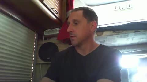 Snapshot of jef74700 chatting on May 12, 2026, 11:29 am Jrme online show from May 12, 2026, 11:29 am