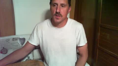 Snapshot of jef74700 chatting on May 29, 2026, 5:49 am Jrme online show from May 29, 2026, 5:49 am