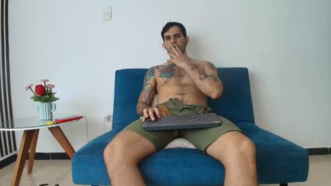 Snapshot of jeff_cube chatting on February 11, 2025, 2:14 am Jeff and Mugi Independent model online show from February 11, 2025, 2:14 am