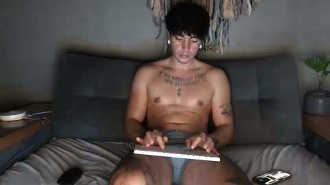 Snapshot of jeffreycoen chatting on November 17, 2025, 10:37 pm Jeffrey online show from November 17, 2025, 10:37 pm