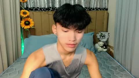 jemart_urnaughtboy online show from June 30, 2026, 11:44 am